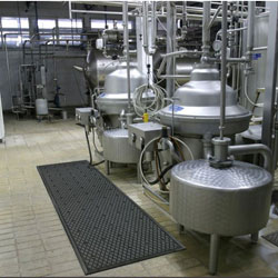 Traction Hog� Kitchen Mat